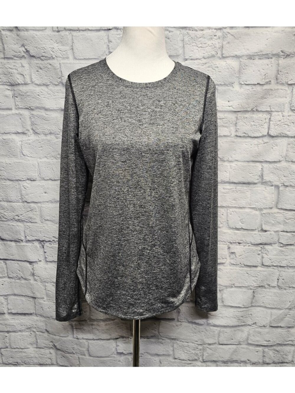 TEK GEAR DRYTEK S GRAY MARLED BLACK EXPOSED STITCH STRETCH WORKOUT L/S TOP TEE